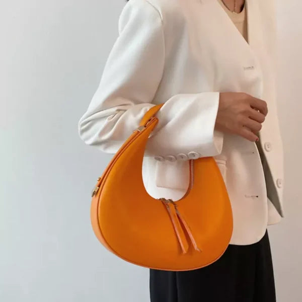 Bolsa Feminina de Couro Meia Lua