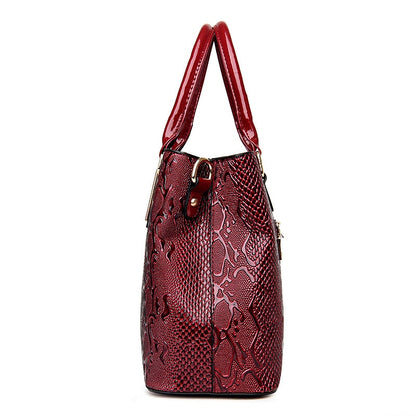 Bolsa Feminina de Couro La Belle